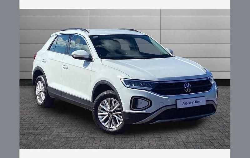 Used VW T-Roc Life 150 HP (110 kW) 2023 White SUV