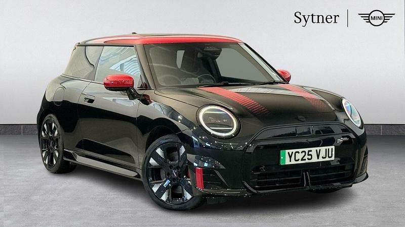 Black Used 2025 Mini Cooper Hatch Hatchback | £35,000 - Image 1/4