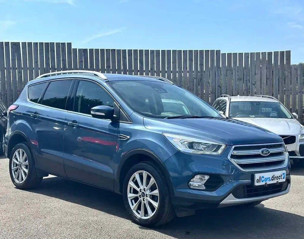 Used Ford Kuga Titanium 120 HP (88 kW) 2019 Blue SUV