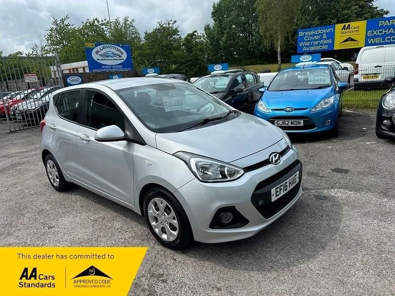 Silver Used 2016 Hyundai i10 SE Hatchback | £4,898 (Good price) - Image 1/4
