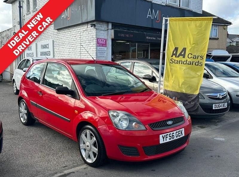 Red Used 2006 Ford Fiesta Style Hatchback | £1,995 (A bit pricey) - Image 1/3