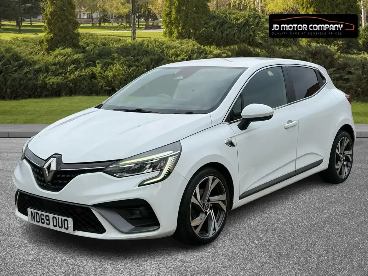 Used Renault Clio R.S. 100 HP (73 kW) 2020 White Hatchback