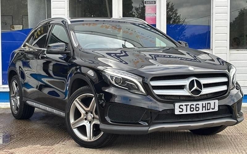 Black Used 2016 Mercedes GLA200 AMG line SUV | £11,200 (Fair price) - Image 1/4