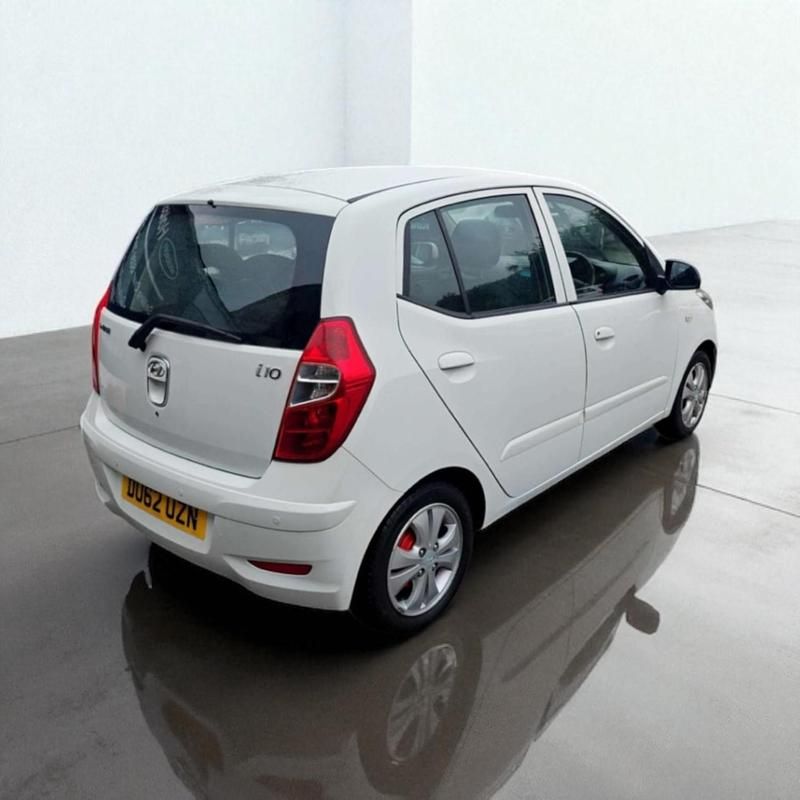 Usado Hyundai i10 Active 85 HP (62 kW) 2012 Branco Citadino