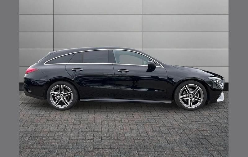 Usado Mercedes CLA180 Executive 134 HP (98 kW) 2025 Preto Sedan
