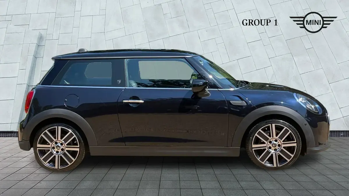 Used Mini Cooper Exclusive 136 HP (100 kW) 2021 Black Hatchback