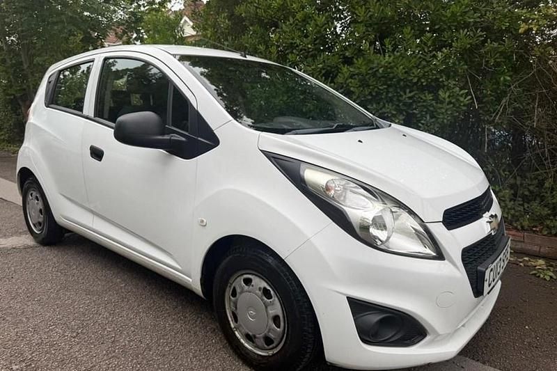 White Used 2013 Chevrolet Spark LS Hatchback | £2,089 (Fair price) - Image 1/1