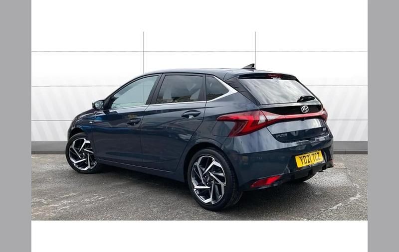 Used Hyundai i20 Premium 100 HP (73 kW) 2021 Grey Hatchback