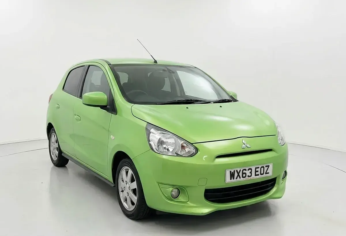 Used Mitsubishi Mirage 79 HP (58 kW) 2013 Green Hatchback