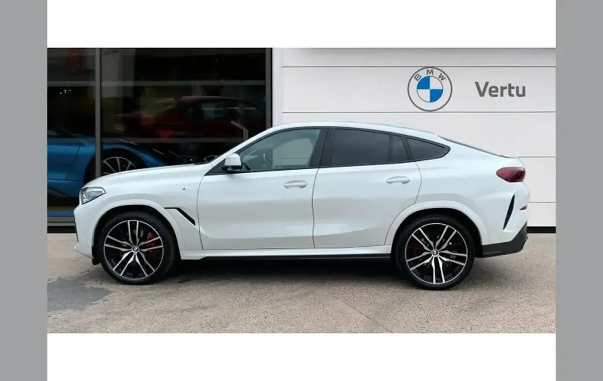Used BMW X6 M Sport 286 HP (210 kW) 2022 White SUV