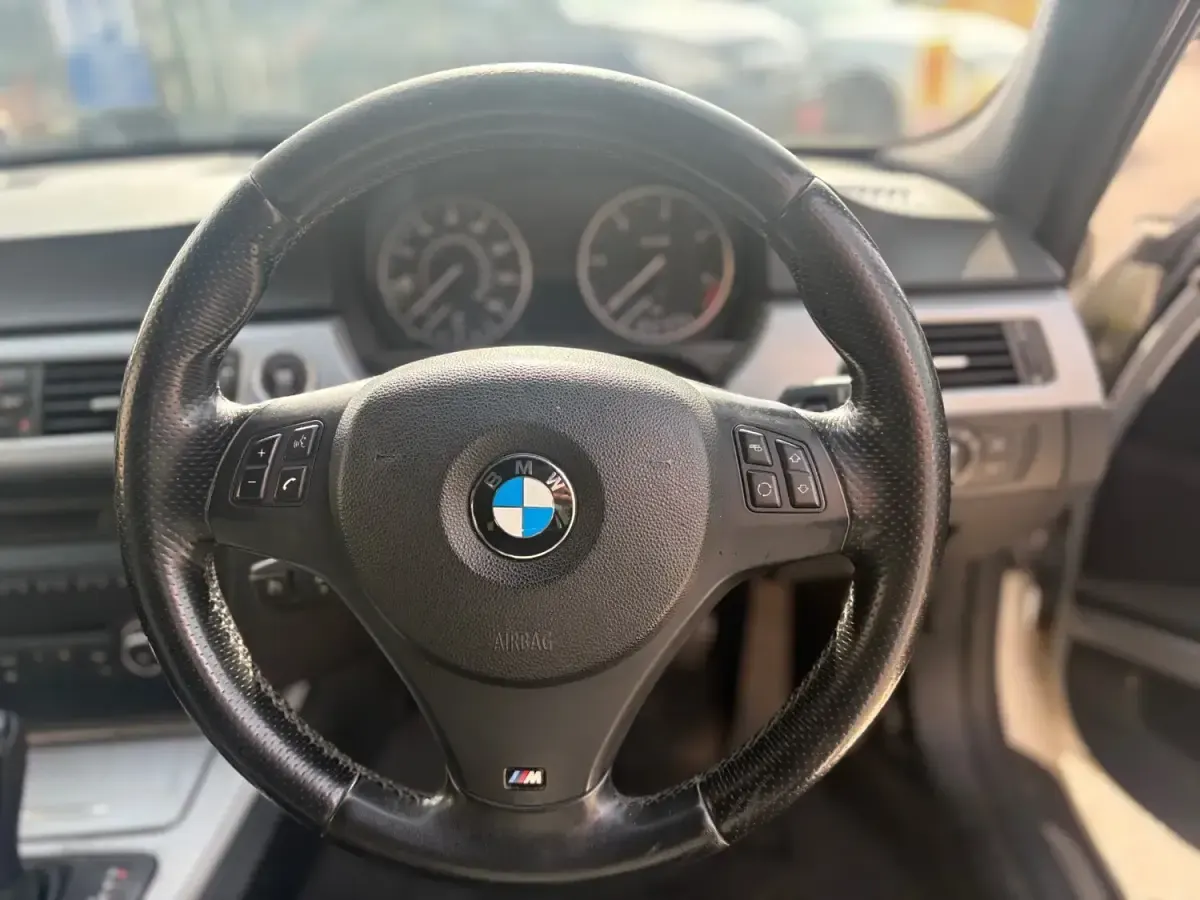 Used BMW 320 Sport Line 2011 White Estate