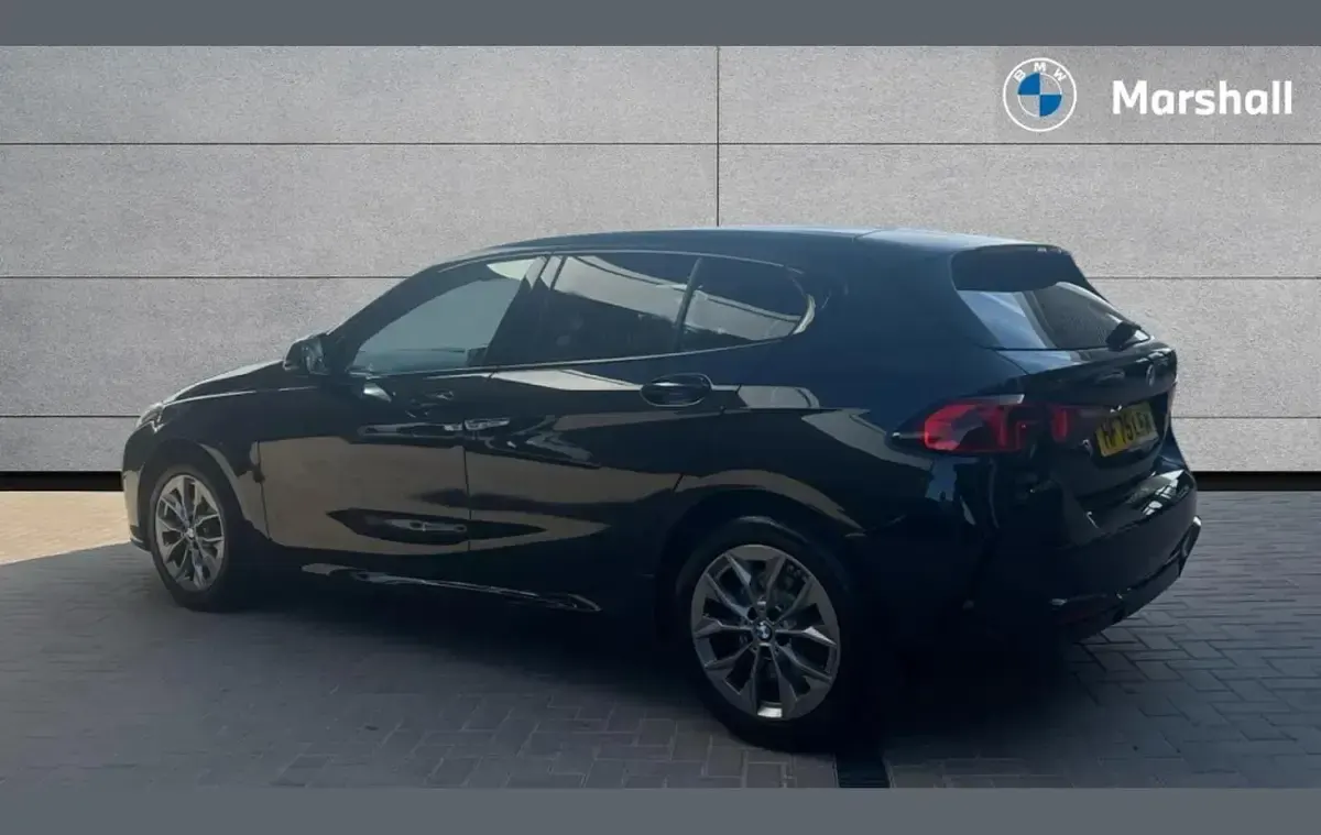 Used BMW 120 Sport Line 154 HP (113 kW) 2025 Black Hatchback