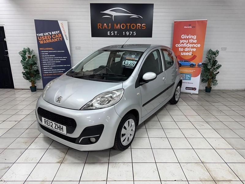 Used Peugeot 107 Active 68 HP (50 kW) 2012 Silver Hatchback