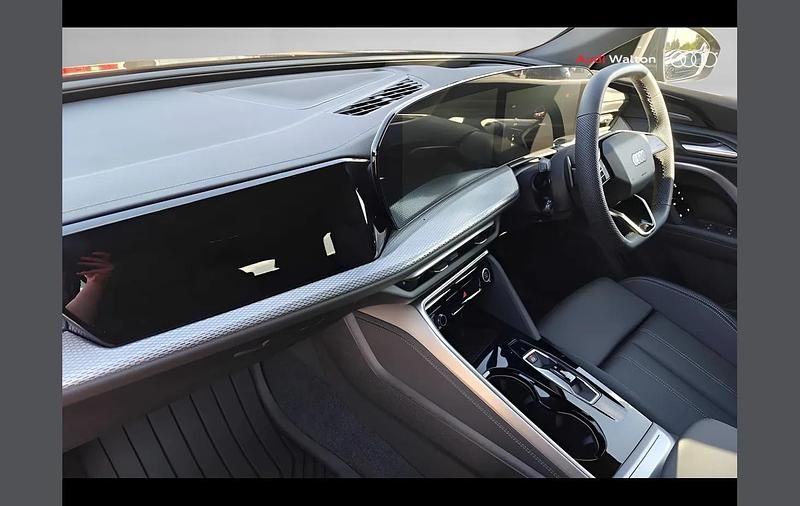 Used Audi Q5 S-Line 200 HP (147 kW) 2025 Grey SUV