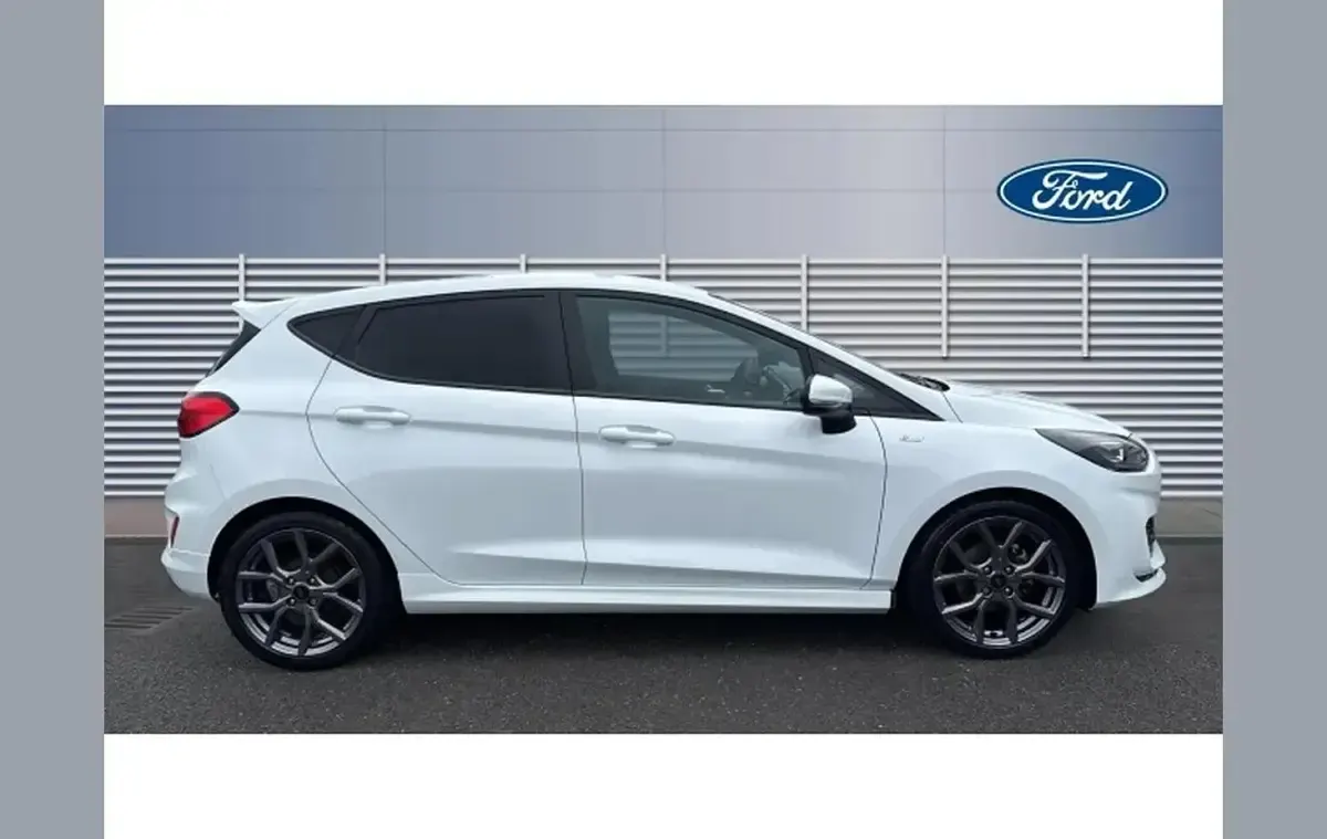 Used Ford Fiesta ST-Line 123 HP (90 kW) 2023 White Hatchback