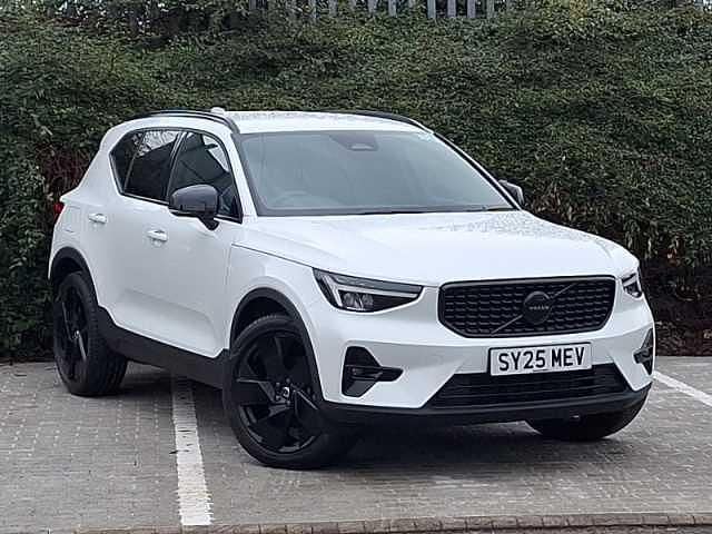 New 2026 Volvo XC40 Plus SUV | £33,998 (Super price) - Image 1/4