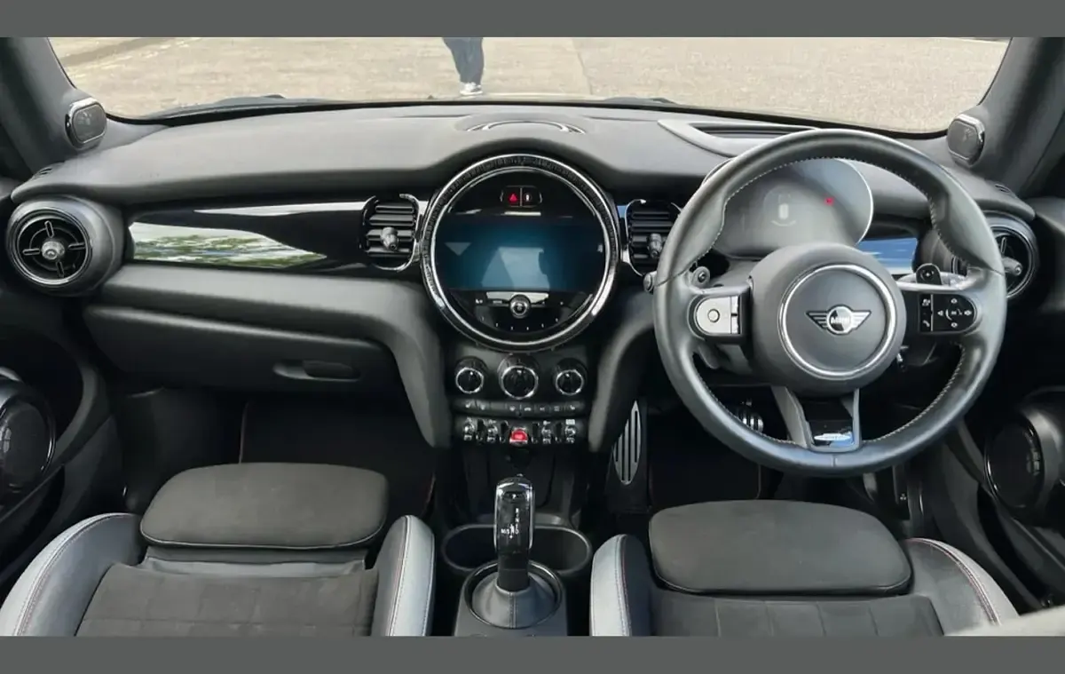 Used Mini John Cooper Works Premium Plus 231 HP (169 kW) 2023 Rooftop grey Hatchback