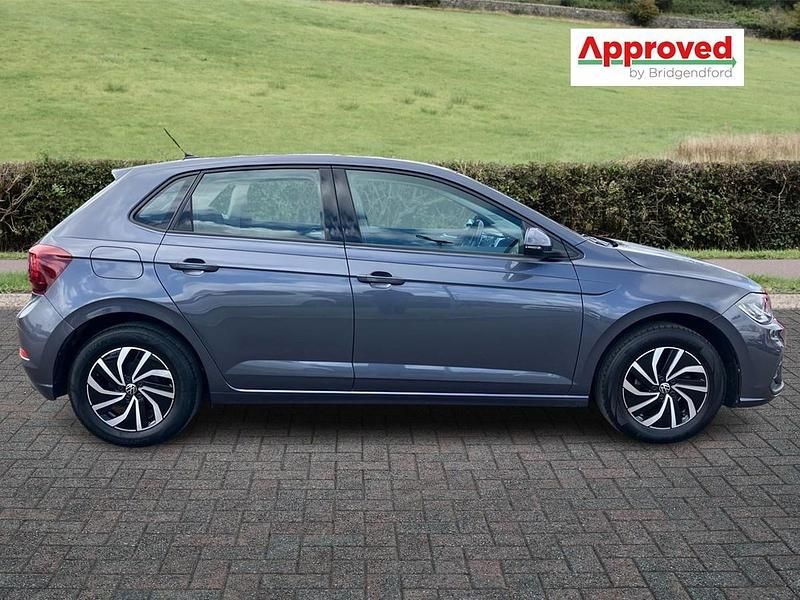 Used VW Polo Life 95 HP (69 kW) 2023 Grey Hatchback
