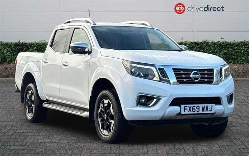 White Used 2020 Nissan Navara Tekna Pickup | £16,485 (Good price) - Image 1/4