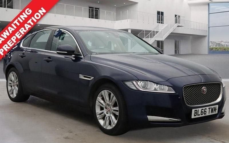 Used Jaguar XF Portfolio 179 HP (131 kW) 2020 Sedan