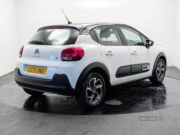 Used Citroën C3 PureTech 108 HP (79 kW) 2021 White Hatchback