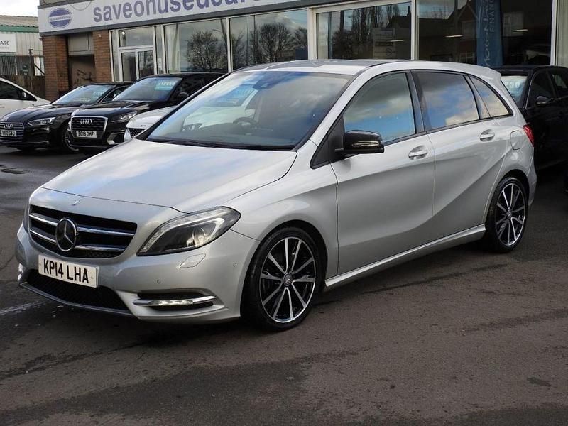 Used Mercedes B200 2014 Silver MPV