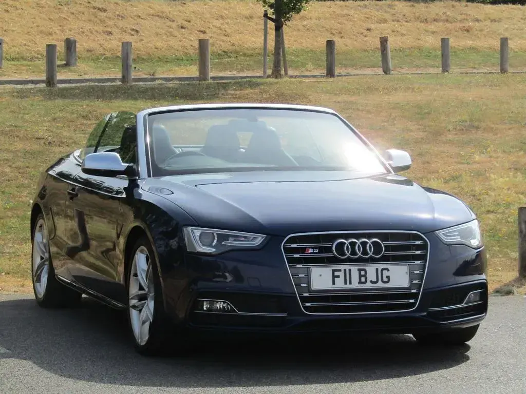 Used Audi S5 Cabriolet Design 333 HP (244 kW) 2012 Blue Cabriolet