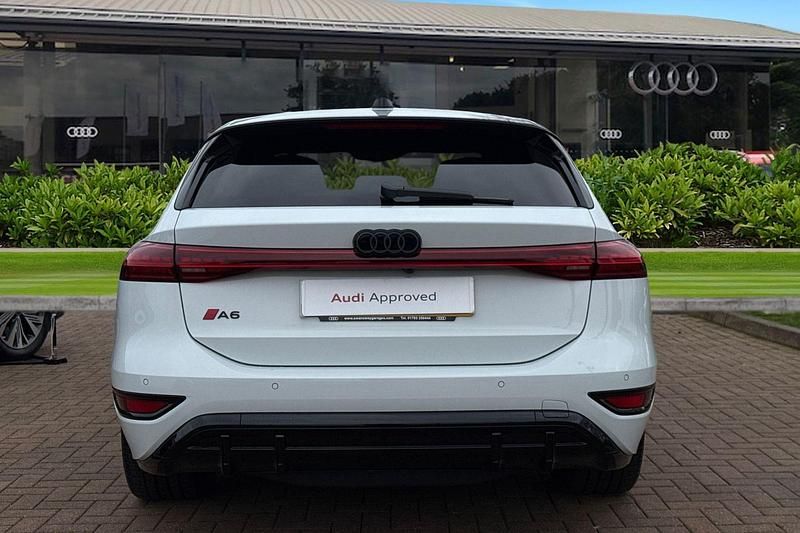 Used Audi A6 e-tron Performance 280 kW (381 HP) 2024 White Estate
