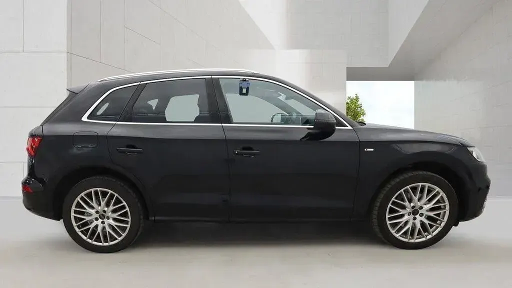 Used Audi Q5 S-Line 190 HP (139 kW) 2018 Black SUV