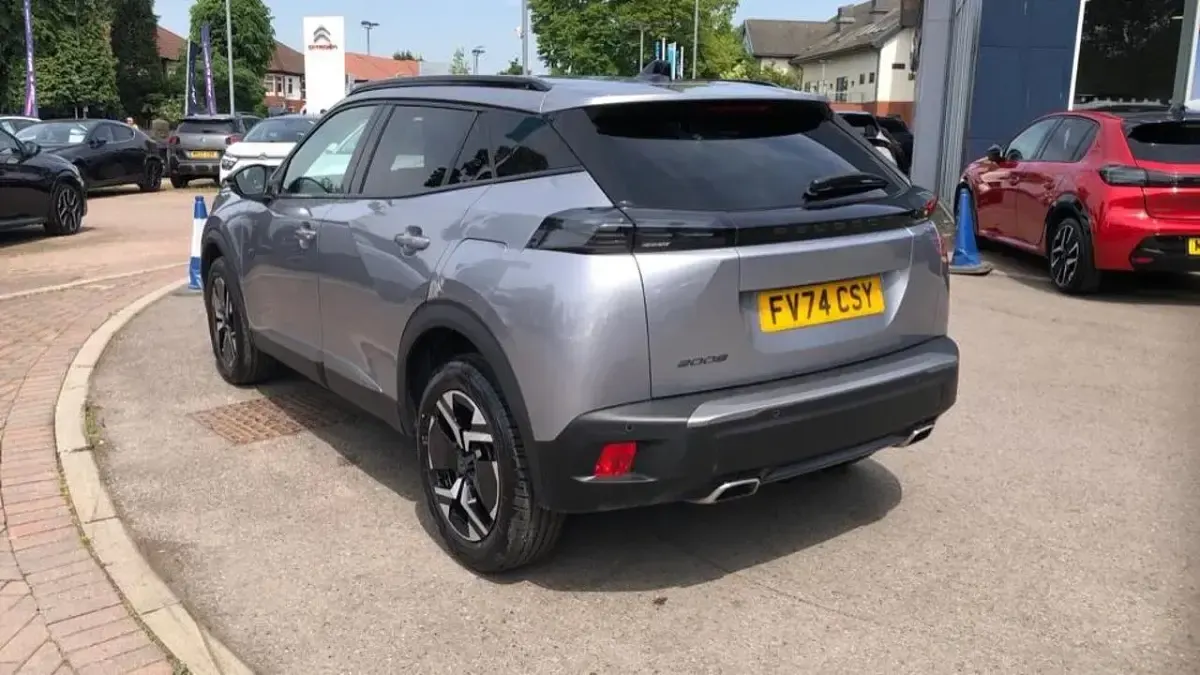 Used Peugeot 2008 Allure 129 HP (94 kW) 2024 Grey SUV