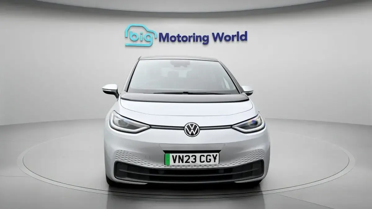 Used VW ID.3 Pro Performance 150 kW (204 HP) 2023 Silver Hatchback