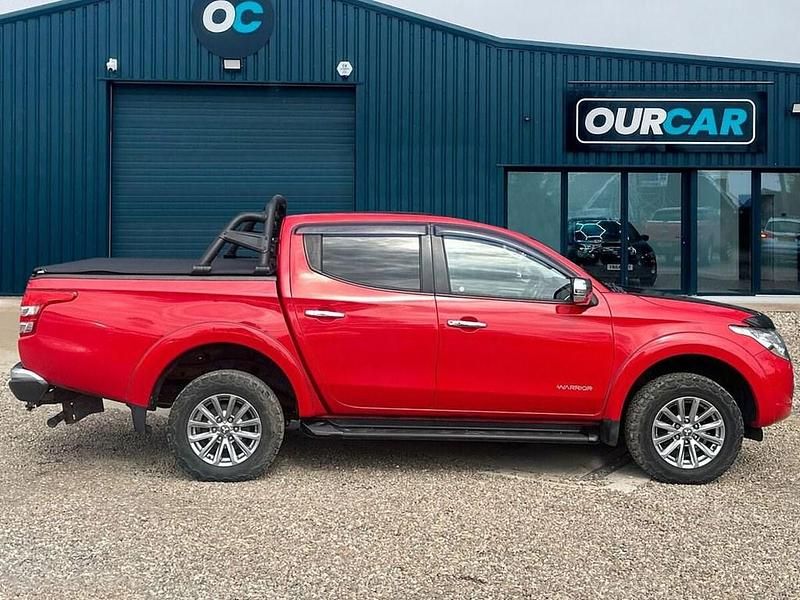 Used Mitsubishi L200 Warrior 178 HP (130 kW) 2015 Red Pickup
