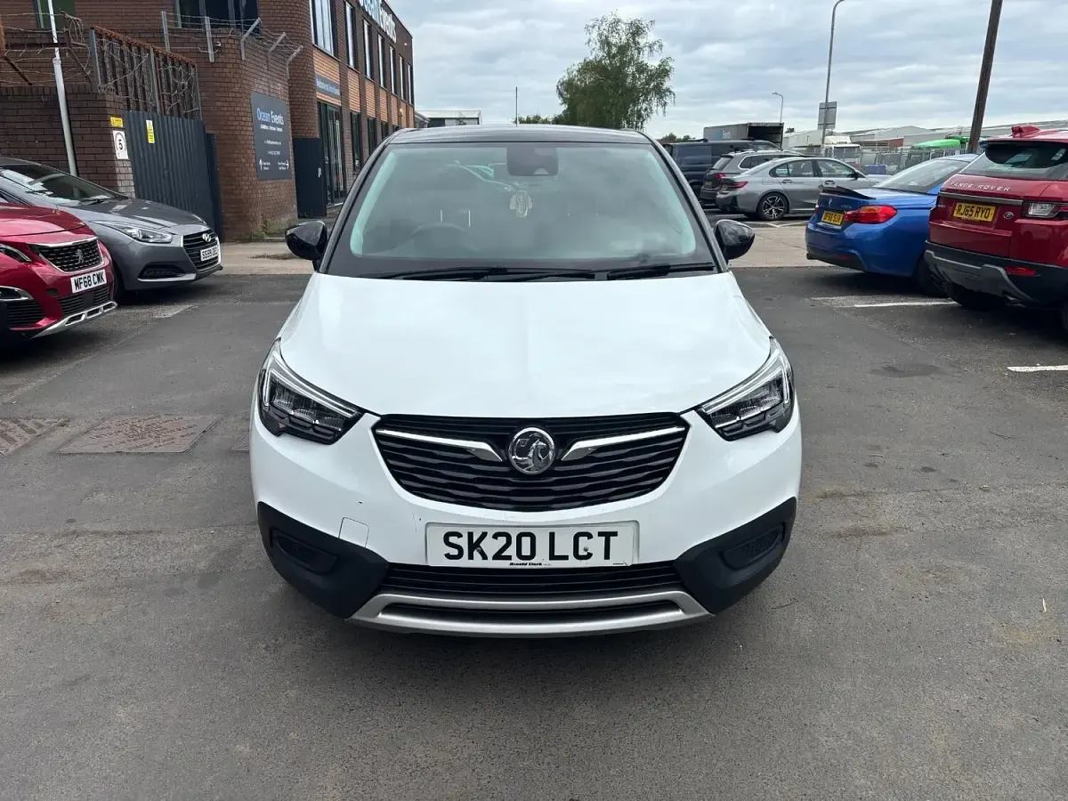 Used Vauxhall Crossland X 2020 White SUV