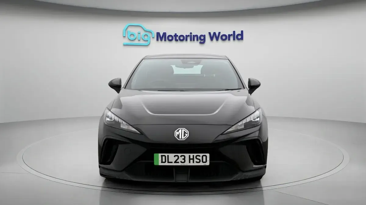 Used MG MG4 EV SE 319 kW (435 HP) 2023 Black Hatchback
