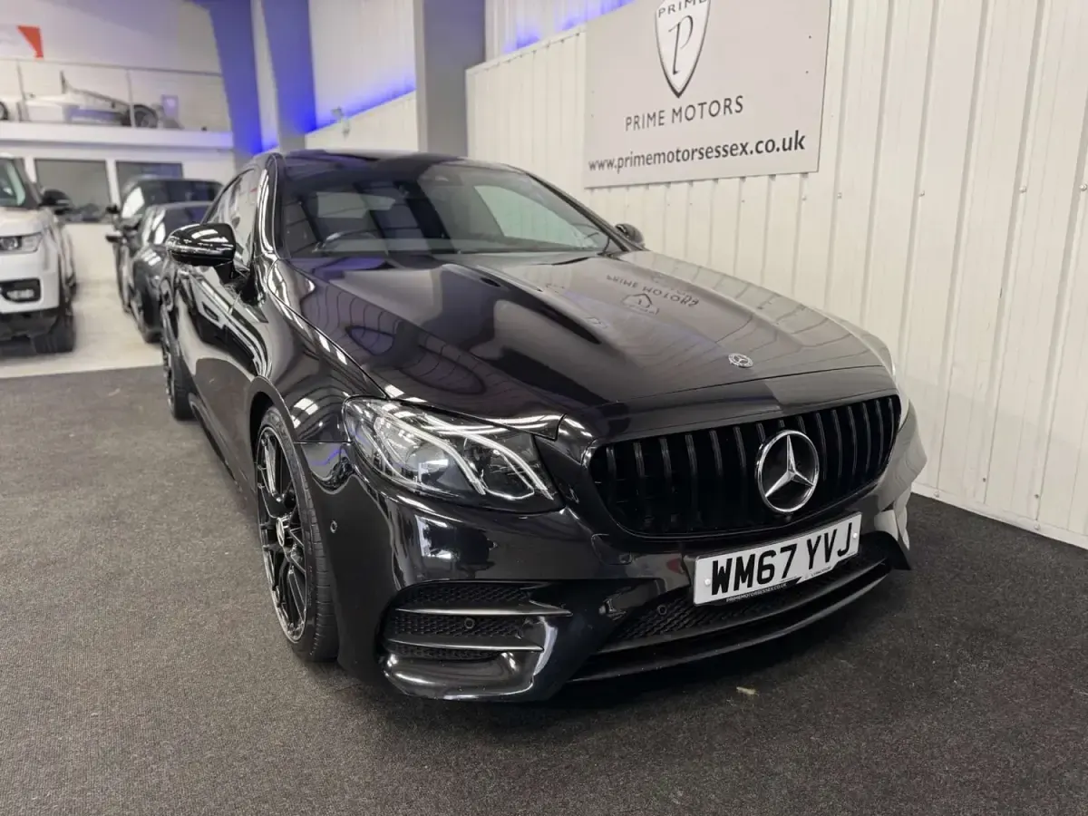 Usado Mercedes E300 AMG Line Premium 245 HP (180 kW) 2018 Preto Coupé