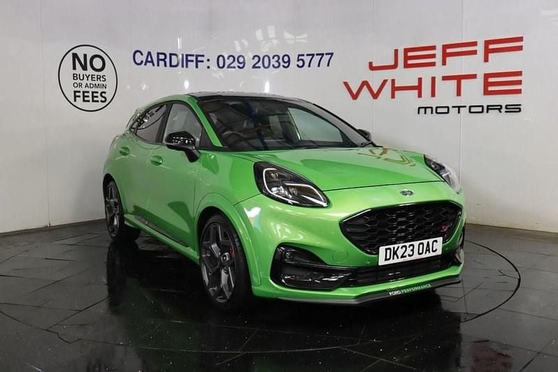 Green Used 2023 Ford Puma Gen-E Performance Edition Hatchback | £20,488 (Fair price) - Image 1/4