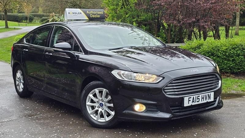 Used Ford Mondeo Zetec 2015 Black Hatchback