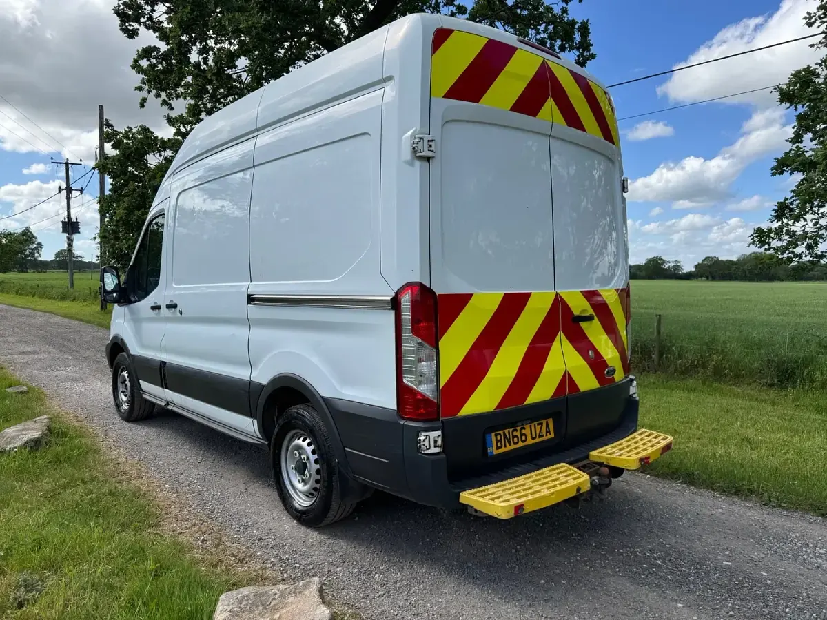 Used Ford Transit 130 HP (95 kW) 2016 White Van
