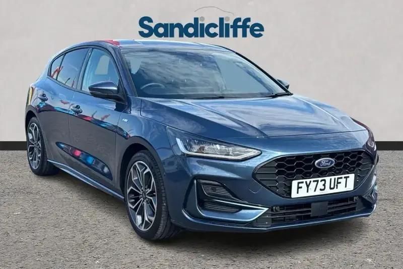Blue Used 2023 Ford Focus ST-Line X | £18,704 (Fair price) - Image 1/4