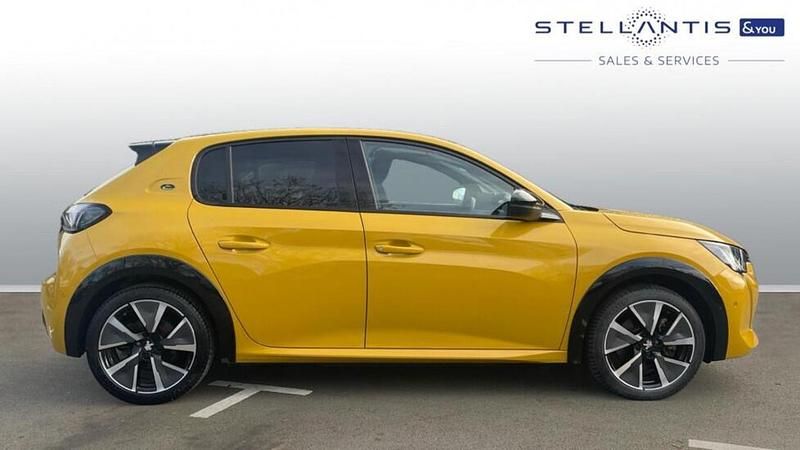 Yellow Used 2021 Peugeot e-208 GT Hatchback | £11,574 (Fair price) - Image 1/4