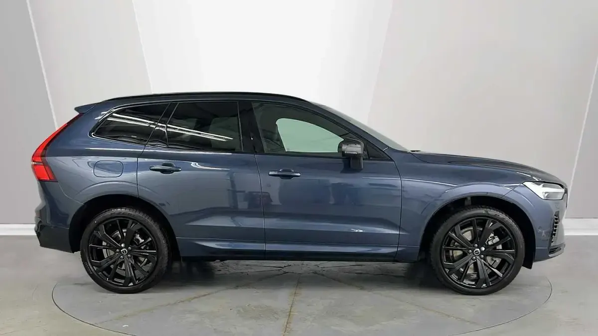 Used Volvo XC60 Plus 345 HP (253 kW) 2026 Black SUV