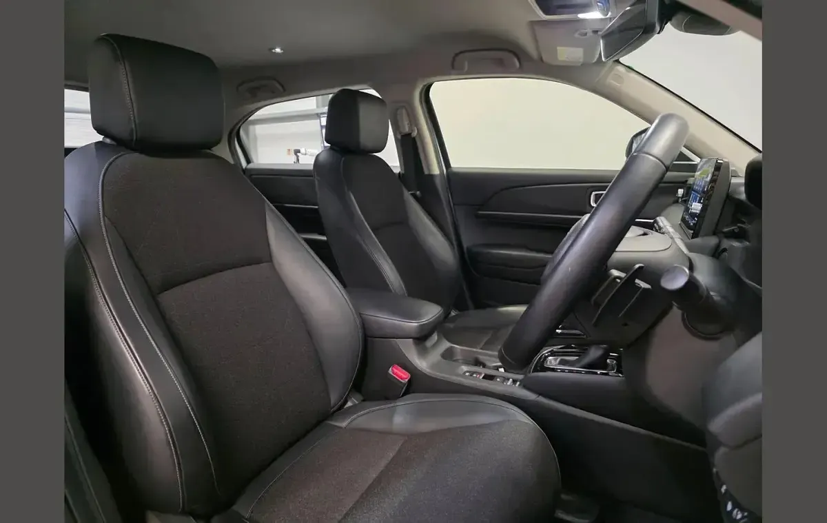 Used Honda HR-V Advance 131 HP (96 kW) 2023 White SUV
