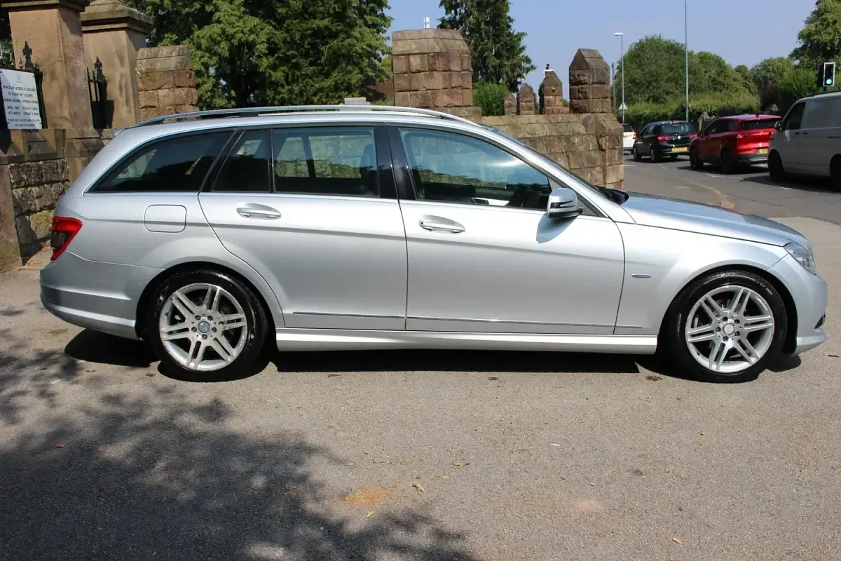 Used Mercedes C250 2010 Silver Estate