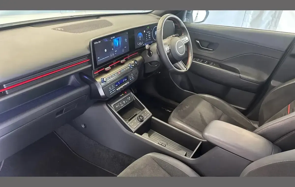 Usado Hyundai Kona N Line 135 CV (99 kW) 2025 Blanco SUV