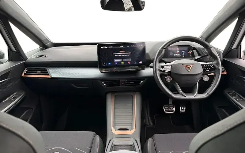 Used Cupra Born e-Boost 169 kW (230 HP) 2023 White Hatchback