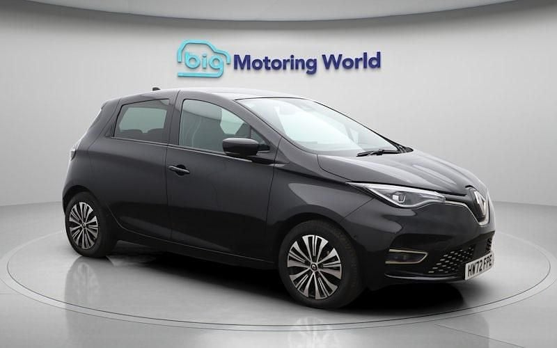 Used Renault Zoe Techno 100 kW (136 HP) 2024 Hatchback
