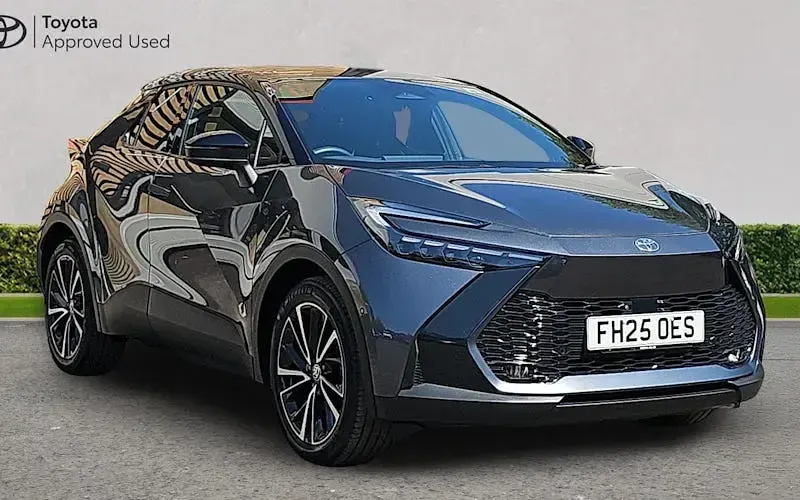 Used Toyota C-HR 223 HP (164 kW) 2025 SUV