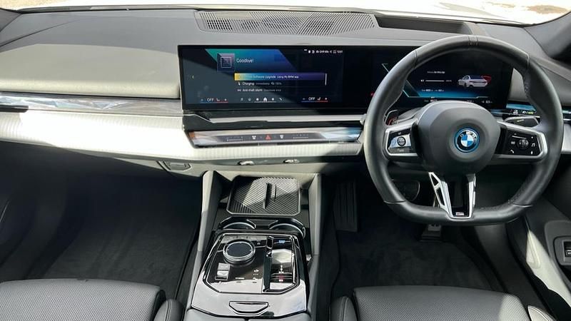 Used BMW i5 M Sport 250 kW (340 HP) 2025 Alpine white Sedan