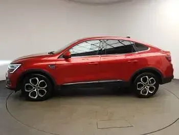 Used Renault Arkana Techno 142 HP (104 kW) 2023 Red SUV