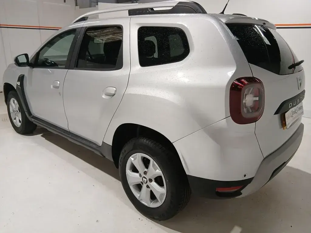 Used Dacia Duster Comfort 115 HP (84 kW) 2018 Silver SUV